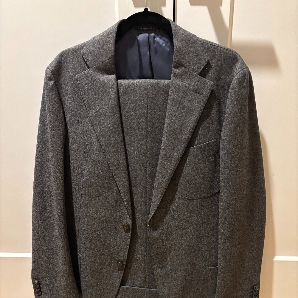 Gray Flannel Suit from Suitsupply 42R, 34x32 Pants